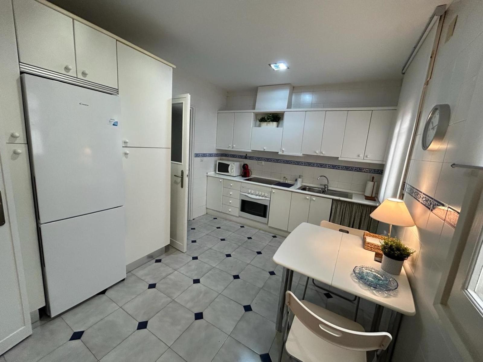 2 Bedroom Apartment By Guadalquivir River Σεβίλλη Εξωτερικό φωτογραφία